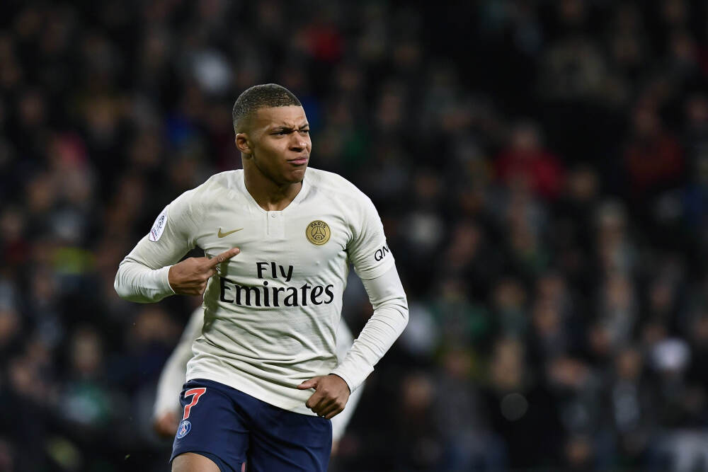 太阳报：英格兰球迷拒绝被FIFA宰，打算世界杯去西班牙搞观赛派对